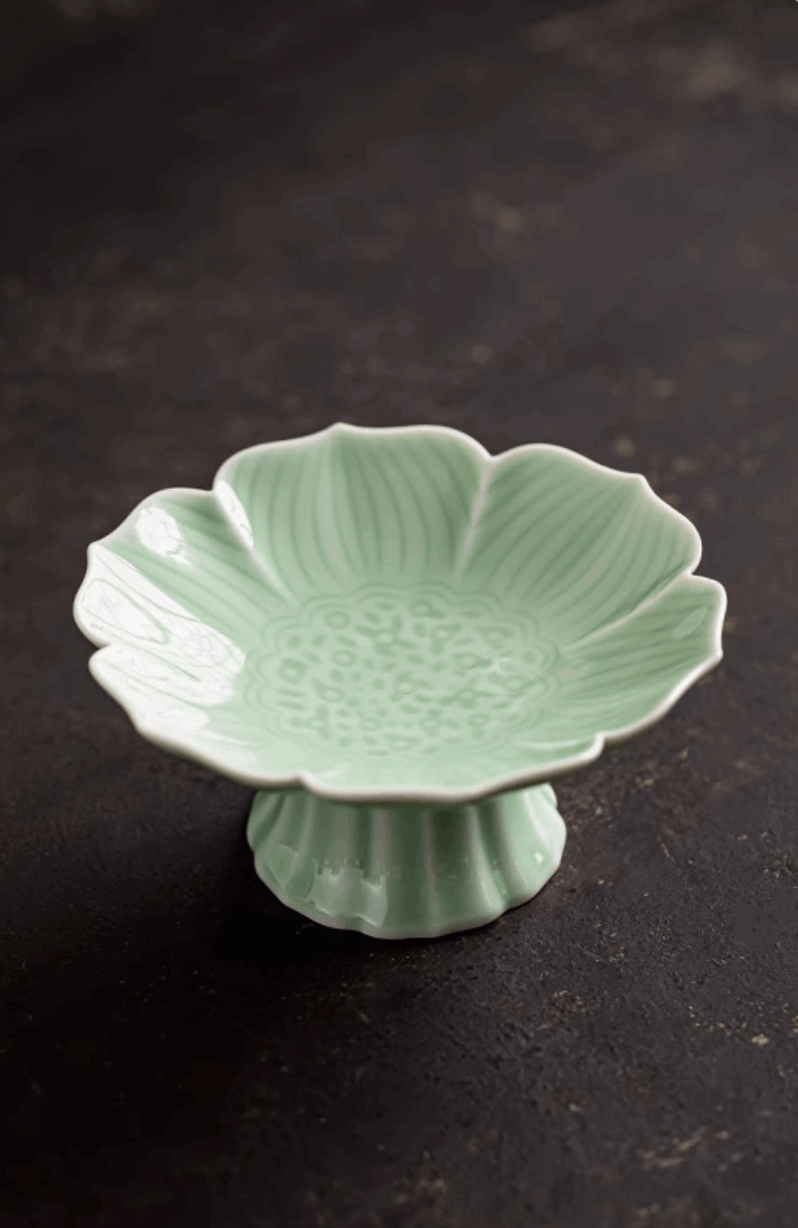 light green lotus serving platter