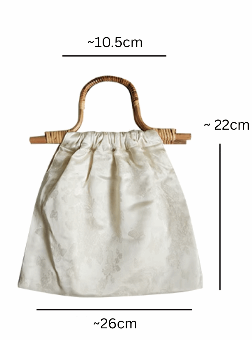 white bag with wood handle chinese style