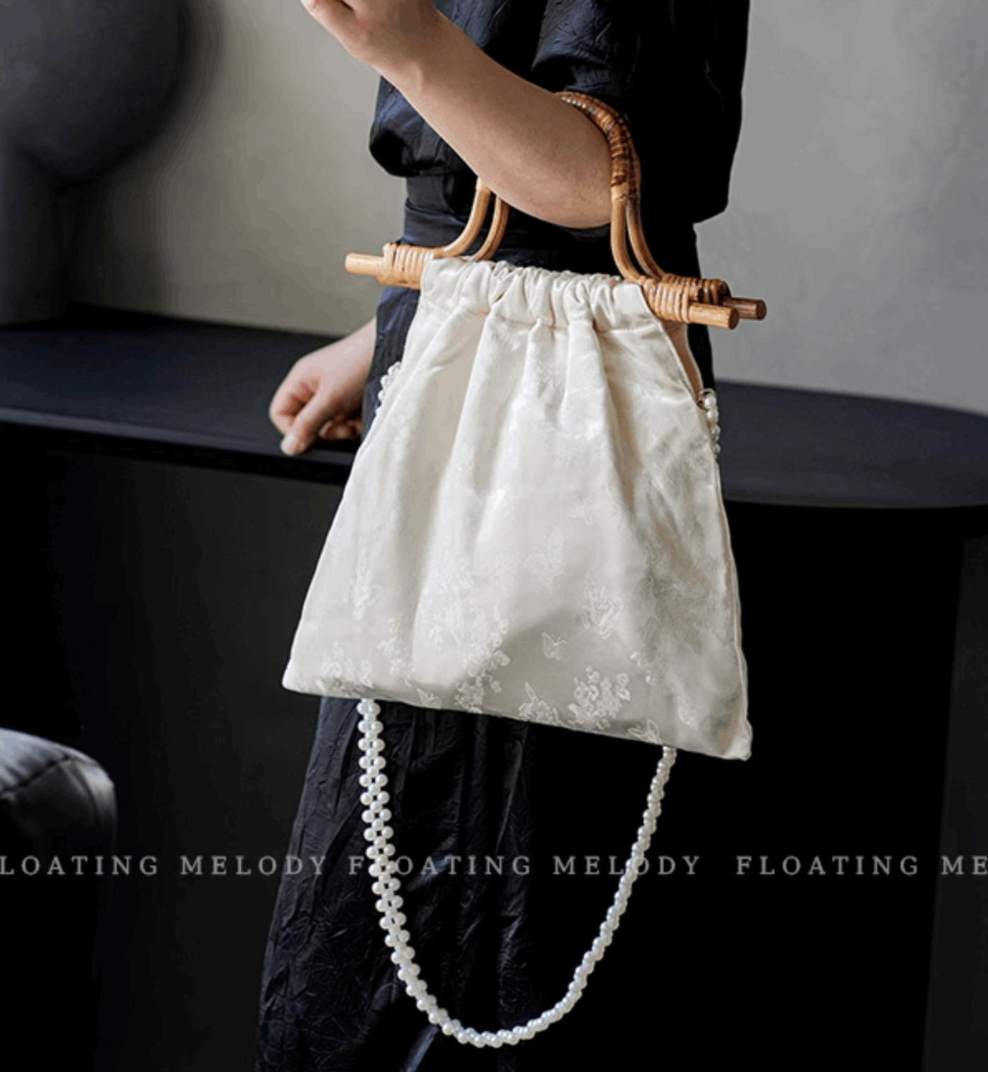 white bag with wood handle chinese style handbag