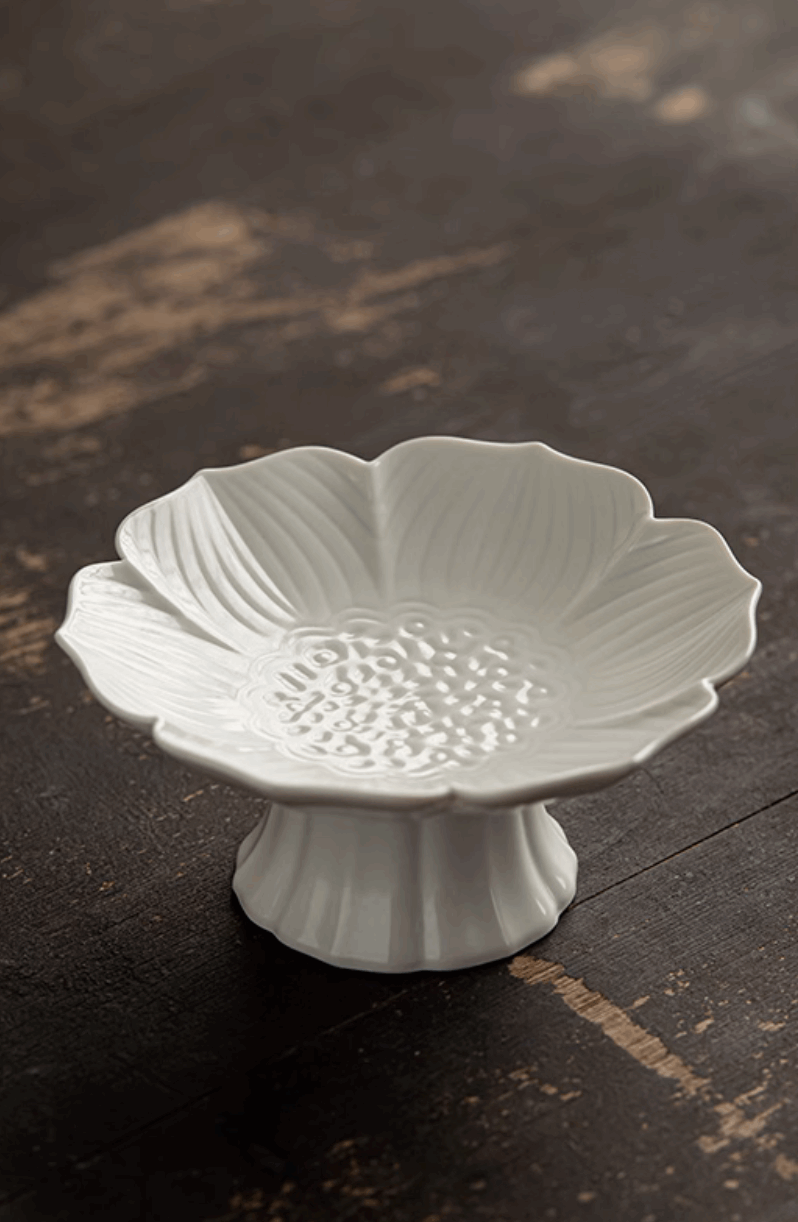 white lotus serving platter