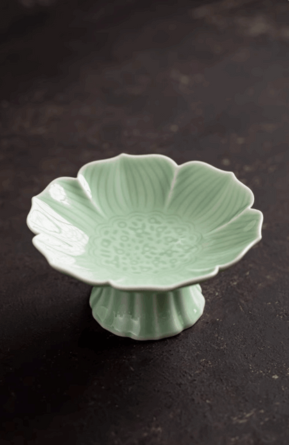 light green lotus serving platter
