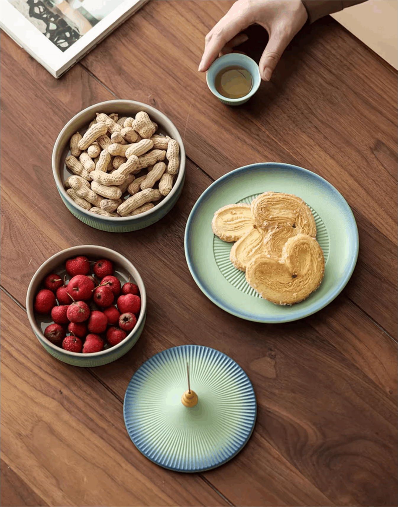 ombre gradient green blue serving platter