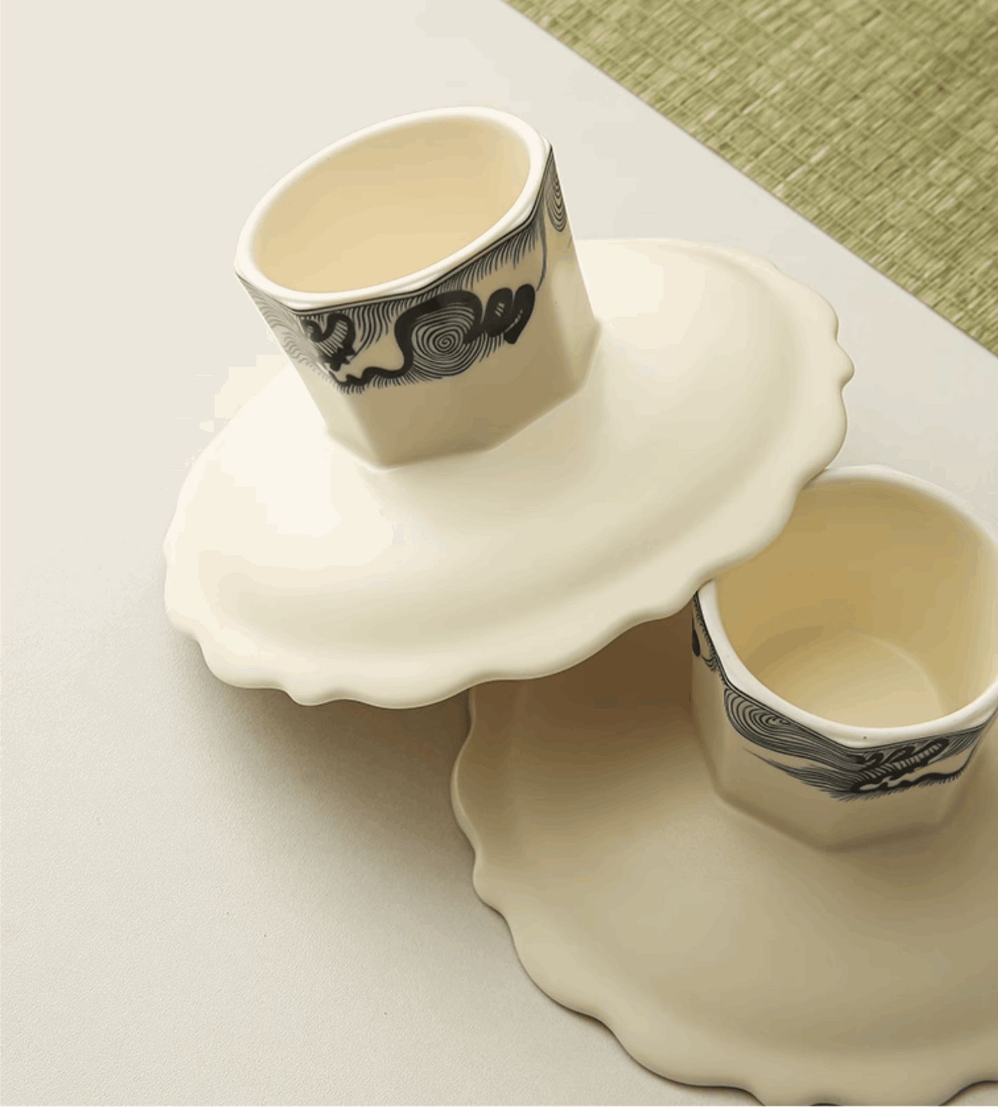 serving platter bottom